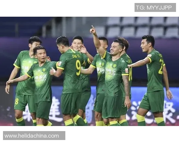 北京中赫国安迎战天津泰达亿利全力争胜展现足球魅力与激情