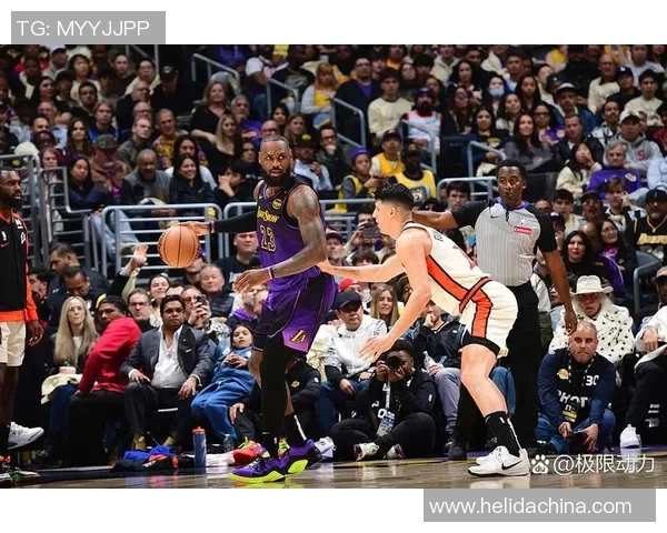 湖人对阵热火精彩对决视频回放12月11号全场回顾与精彩瞬间分析