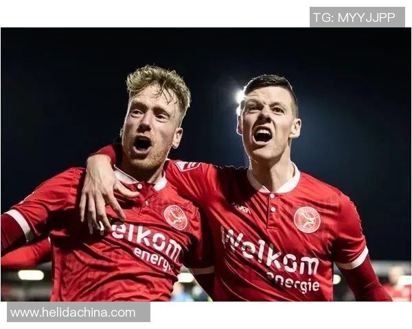 阿尔梅勒城与前进之鹰的精彩对决揭示足球战术与团队精神的较量